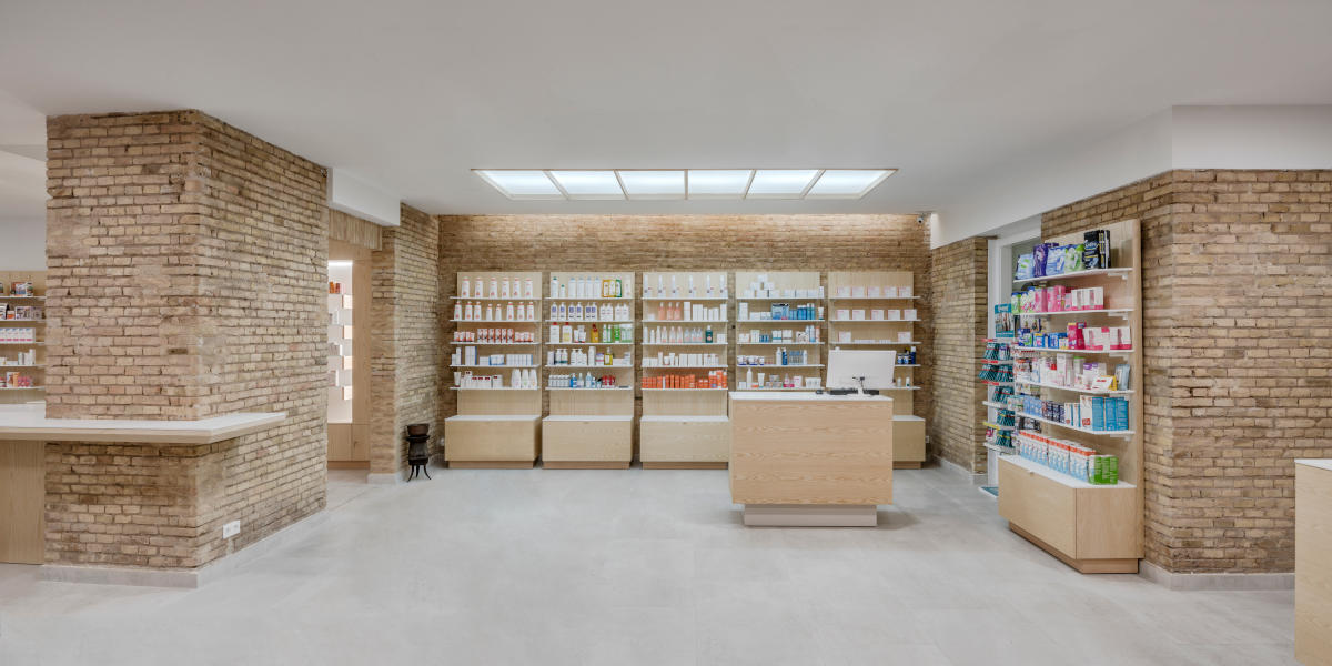 Proyecto Arquitectura Farmacia Manises